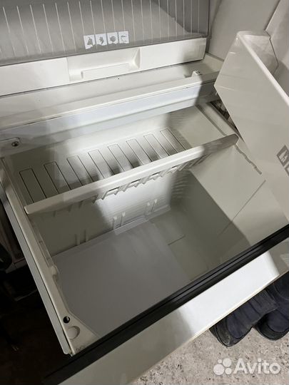 Холодильник бу stinol трехкамерный