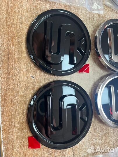 Эмблема Skoda нового образца S