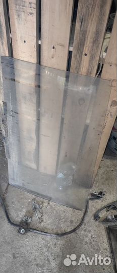 Стекло в двери на фольксваген т3