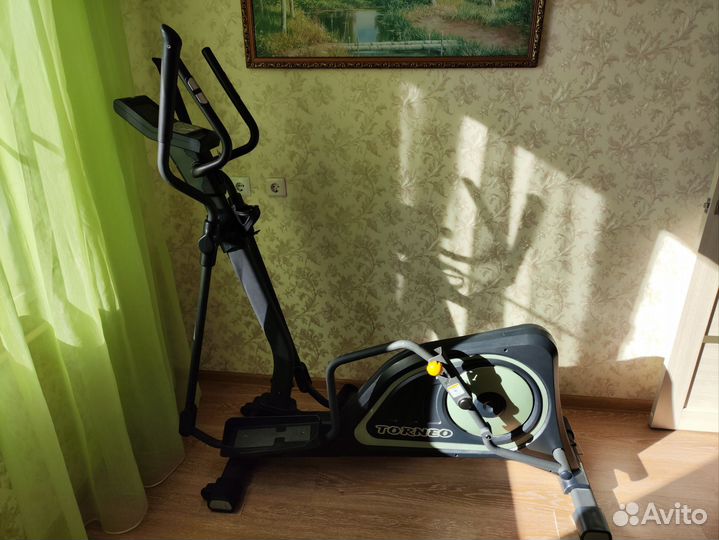 Эллиптический тренажер Torneo premium c710