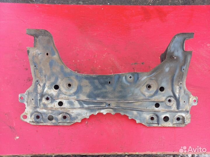 Передний подрамник Ford Focus 1 рестайлинг