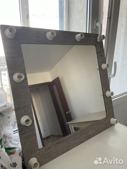 Зеркало с подсветкой