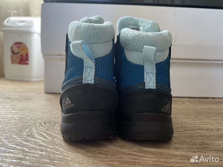 Ботинки adidas 21