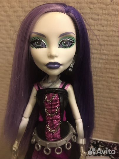 Кукла Монстер Хай базовые spectra нефера