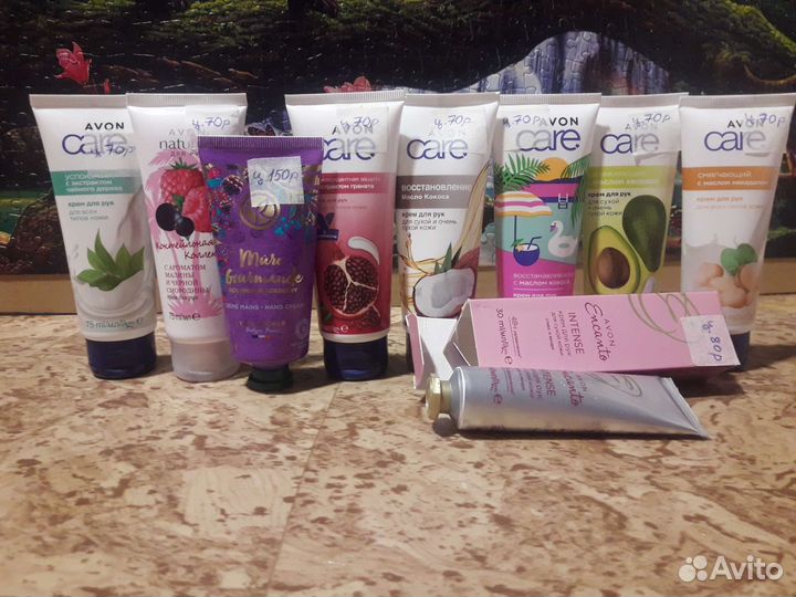 Косметика(спреи для тела,крем для рук, и т.д)