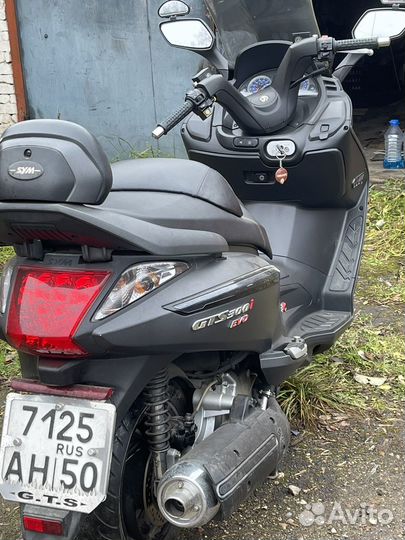 Продаю SYM 300