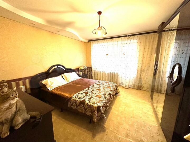 4-к. квартира, 100 м², 5/5 эт.