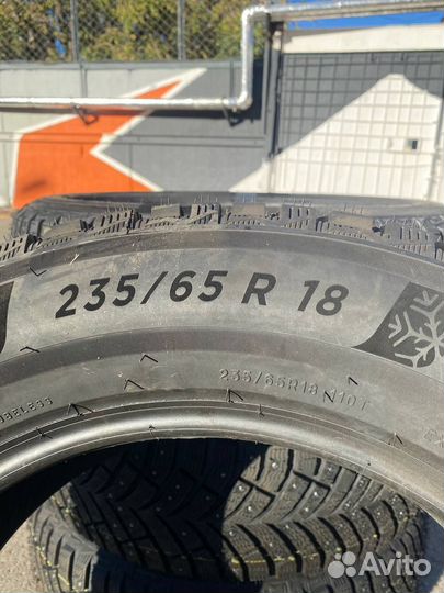 Michelin X-Ice North 4 SUV 235/65 R18 110T