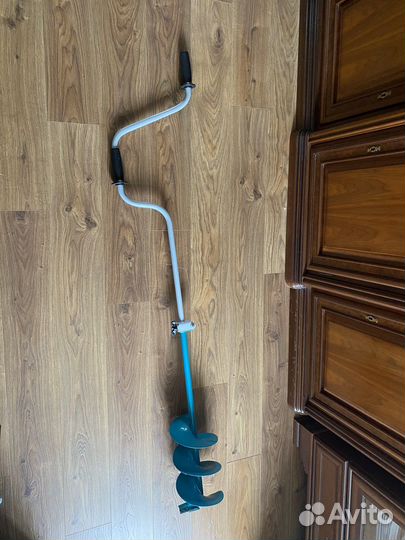 Ледобур ручной