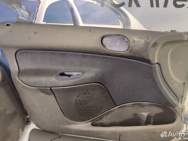 Комплект обшивок дверей Peugeot 206