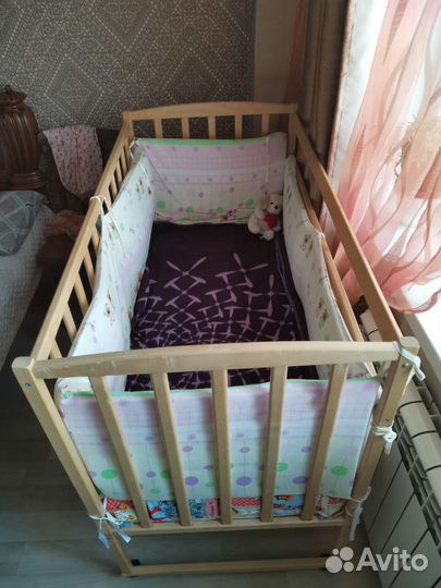 Детская кроватка
