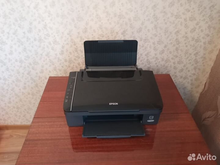 Цветной струйный принтер