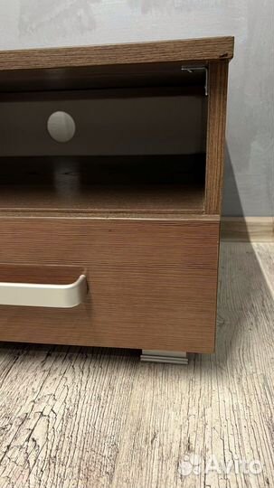 Продам тумбы и подвесной шкаф