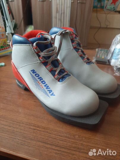 Лыжные ботинки детские 35 nordway