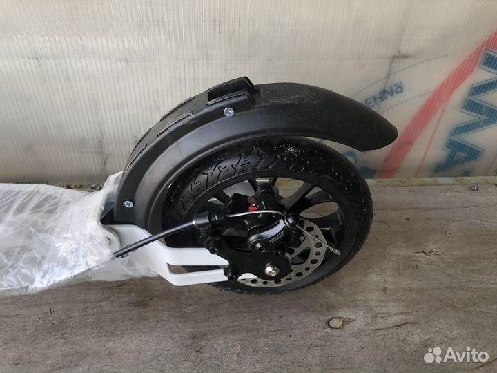 Самокат scooter Urban с ручным дисковым тормозом