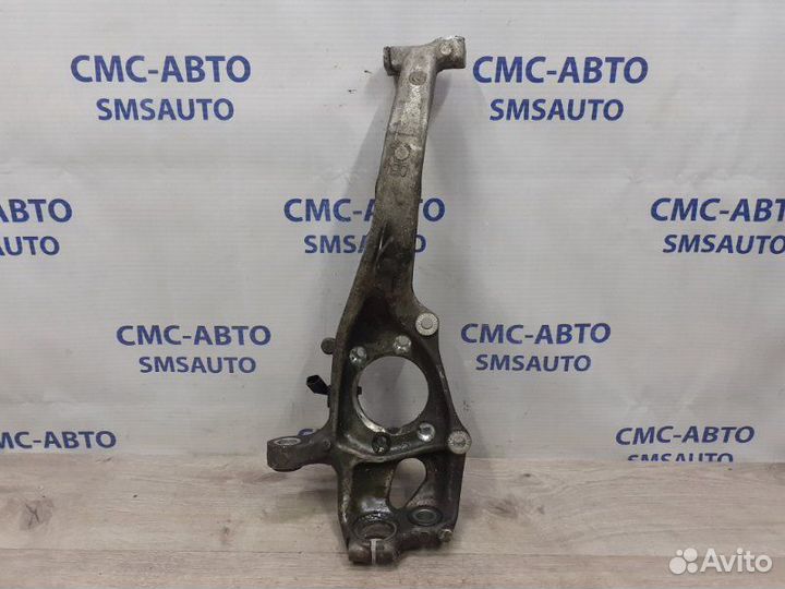 Кулак поворотный передний правый Audi Q5 8R