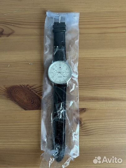 Наручные часы Logines, Tommy Hilfiger