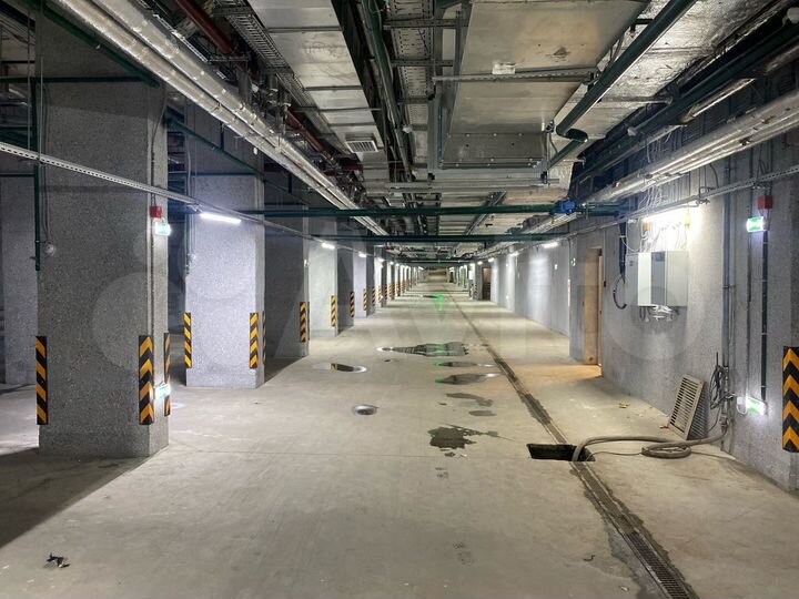 Машиноместо, 13 м²