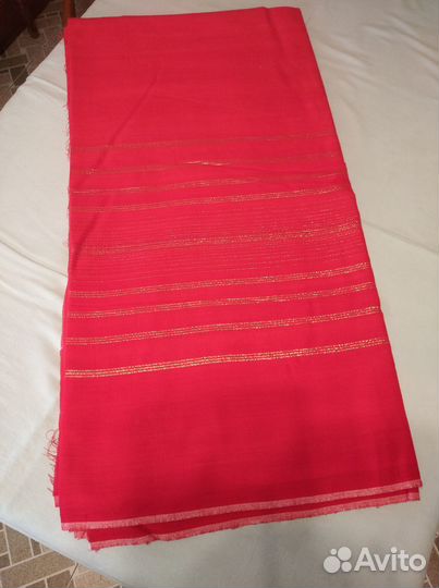 Отрез шерстяной ткани