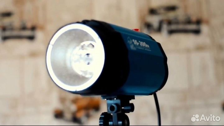 Вспышка ведущая/ведомая Grifon 200Дж SS-200DI