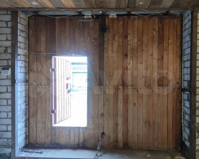 Гараж, > 30 м²