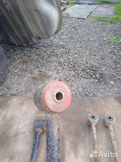 Рычаг задний Toyota Carina AT192