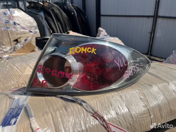 Стоп-сигнал / фонарь задний правый Mazda Atenza