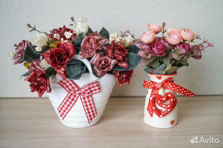 Вазы с цветами (цена за две)