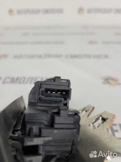 Замок багажника задний Opel Insignia 1