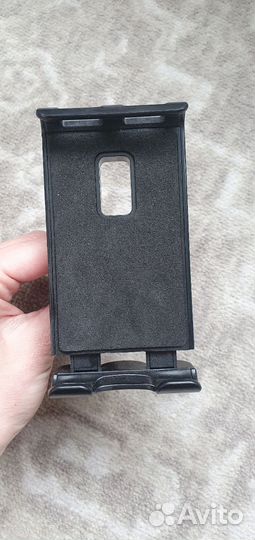 Держатель для телефона в машину