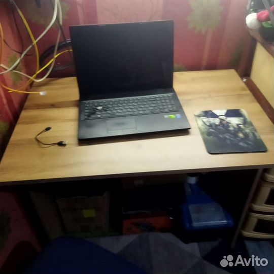 Письменный стол новый