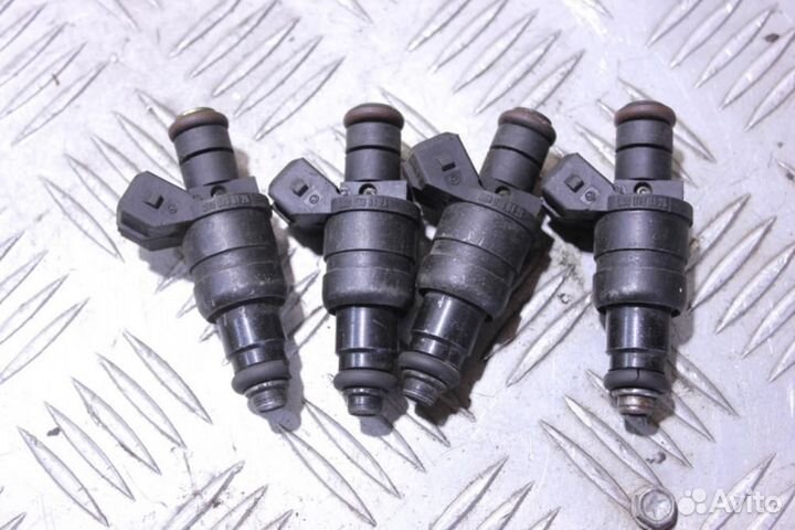 Форсунка двигателя Clk 208