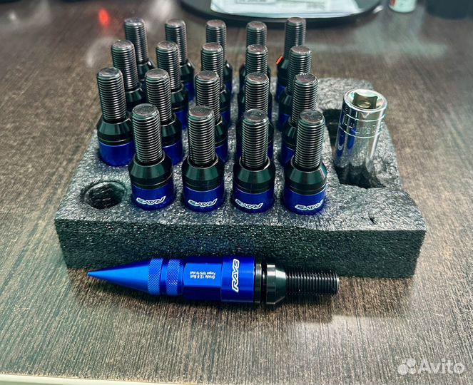 Болты колесные Rays M14x1.5