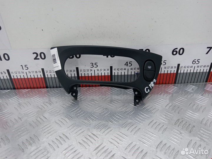 Кнопка обогрева заднего стекла Renault Scenic 1998