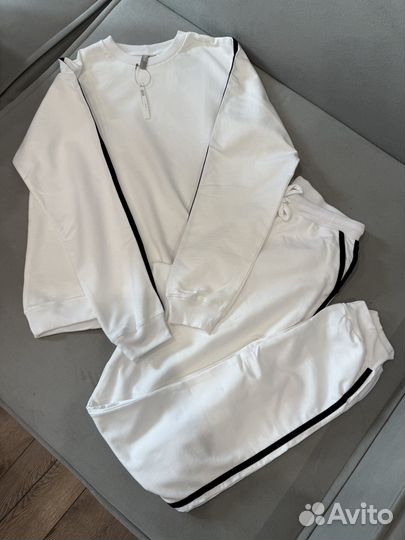 Спортивный костюм новый ASOS 46-48