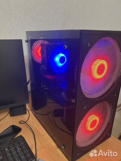 Корпус aerocool python