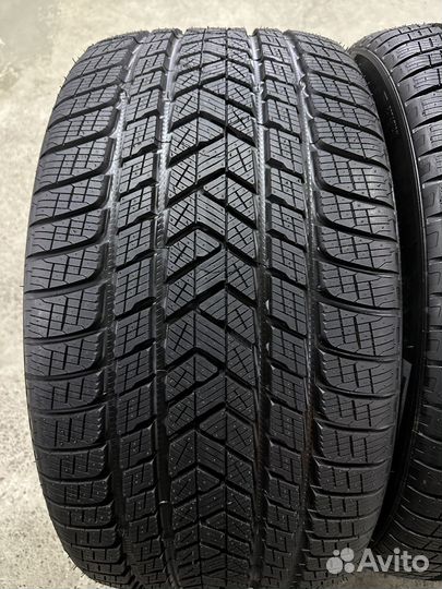Pirelli Scorpion Winter 275/45 R21 и 315/40 R21 111V