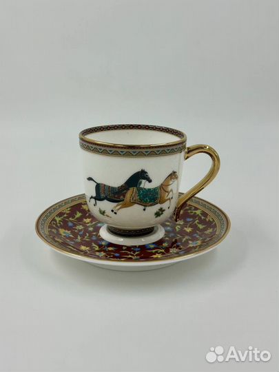 Набор посуды Hermes с чайником