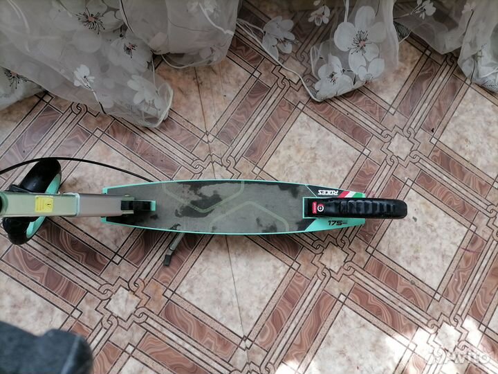 Самокат Roces