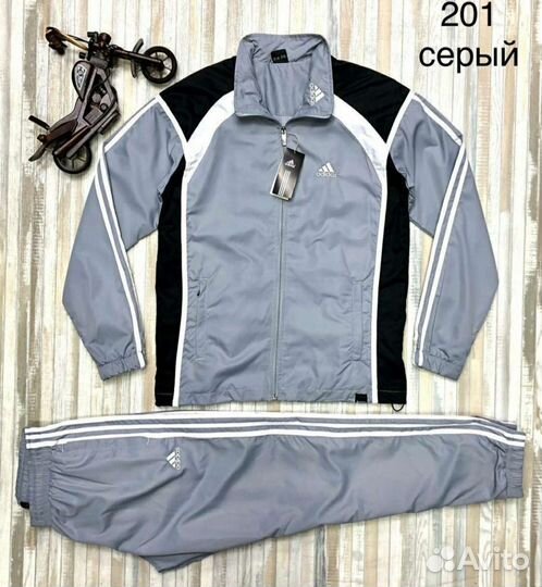 Костюм»Adidas»турцияв Наличии