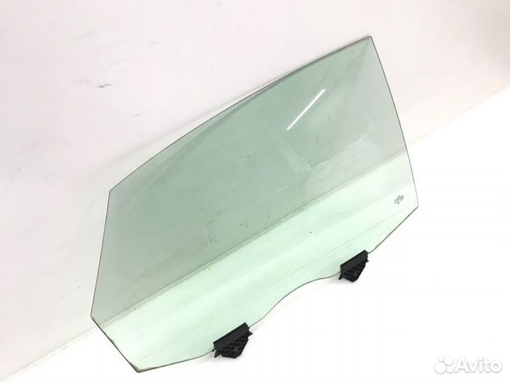 Стекло двери заднее правое Audi A8 D3 BVJ 2008