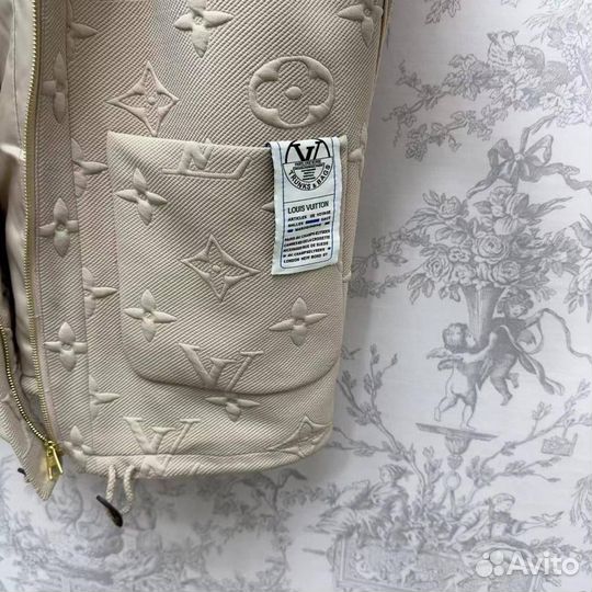 Костюм Louis Vuitton