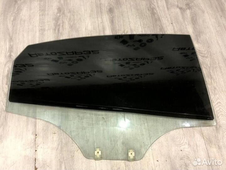 Стекло заднее правое Kia Rio 3 G4FC 2012
