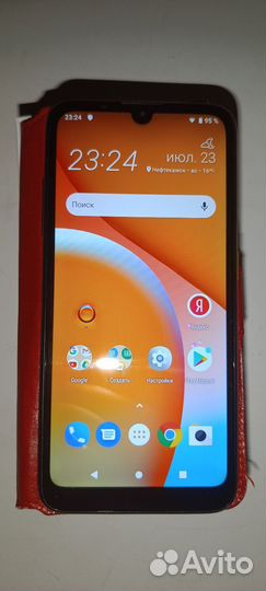 Телефон HTC