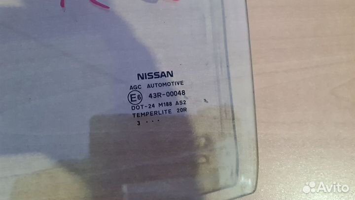 Стекло двери задней левой Qashqai J10