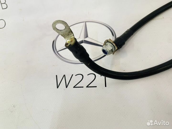 Клемма аккумуляторная Mercedes W204