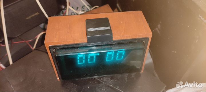 Часы электроника 4