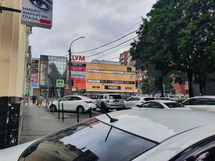 2-к. квартира, 58 м², 1/9 эт.