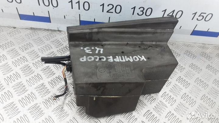 Моторчик привода двери/крышки багажника Volkswagen