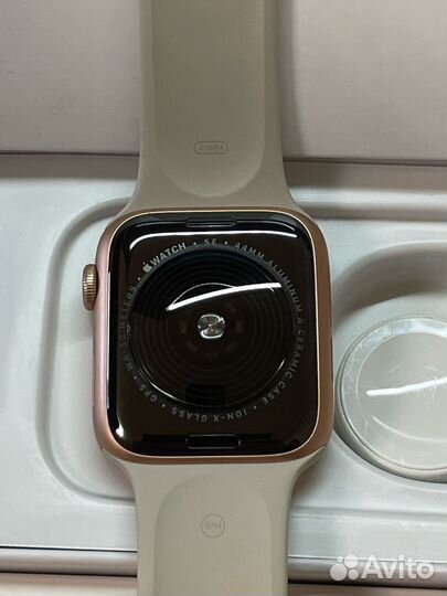 Часы Apple Watch SE 44mm Оригинал 100%